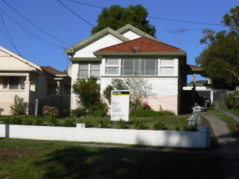 5 East Crescent, Hurstville Grove NSW 2220