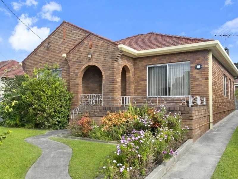 16 Lobb Crescent, Beverley Park NSW 2217