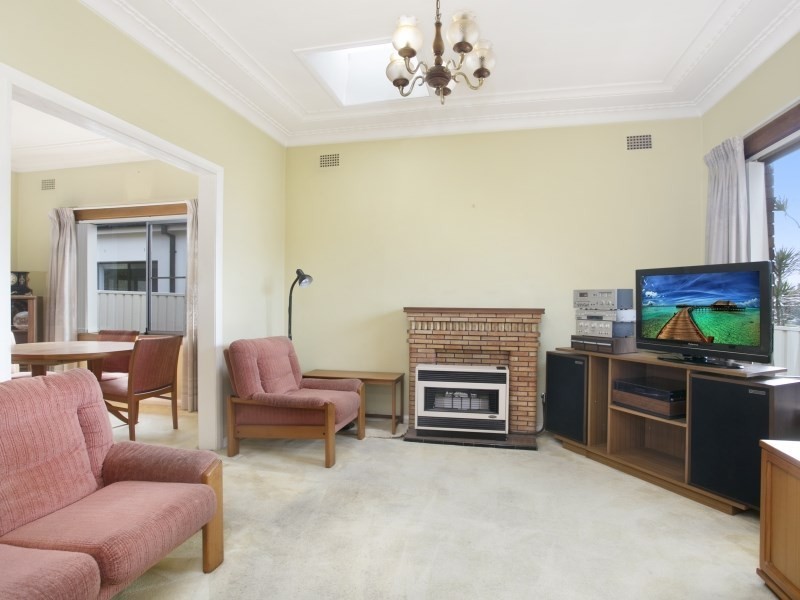 16 Lobb Crescent, Beverley Park NSW 2217