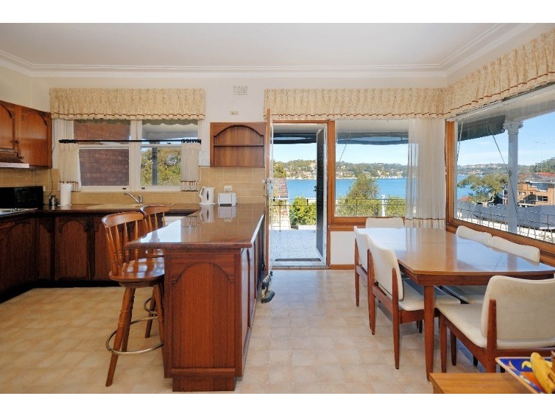 243 Queens Road, Connells Point NSW 2221