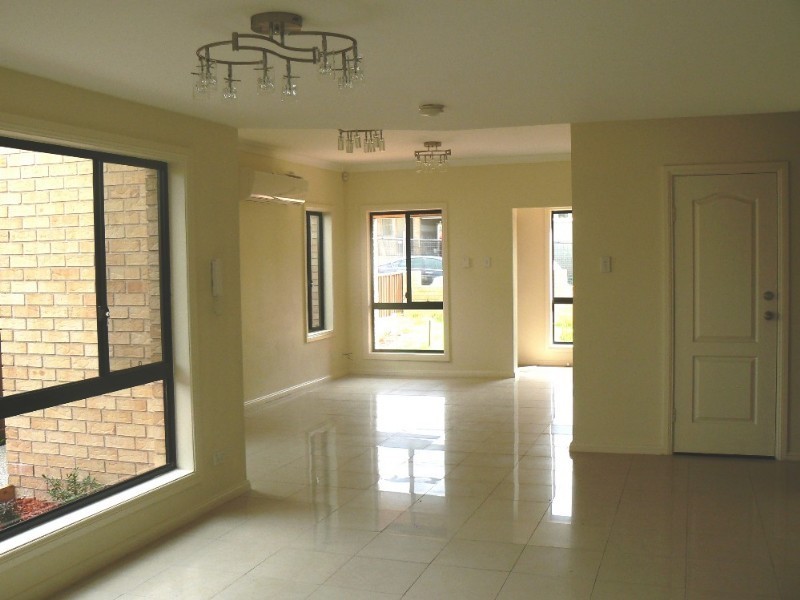 3 Rona Street, Peakhurst NSW 2210