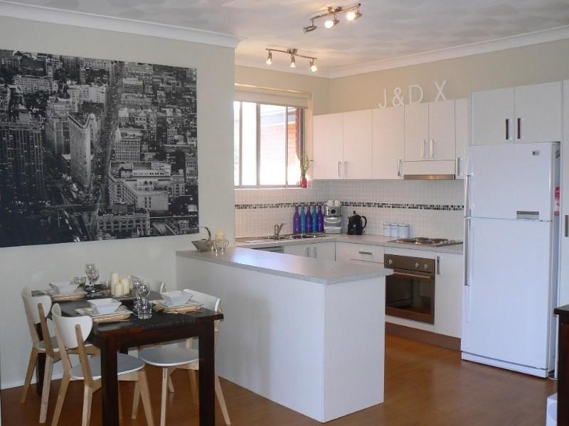 9/7 short Street, Carlton NSW 2218