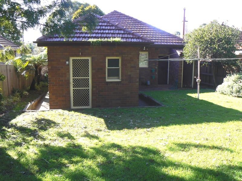 21 Renwon Avenue, Oatley NSW 2223