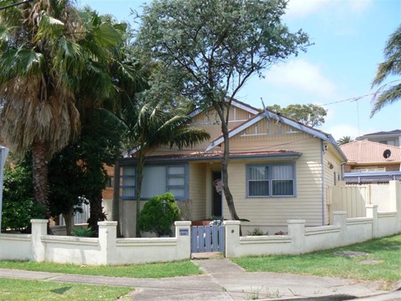 202 Gloucester Road, Hurstville NSW 2220