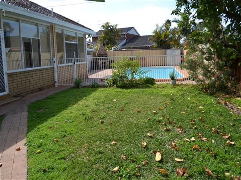 1 Snowy Place, Sylvania Waters NSW 2224