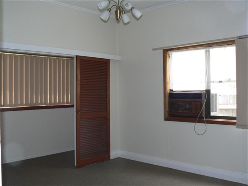 11 Innesdale Road, Wolli Creek NSW 2205