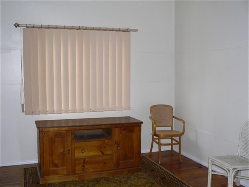 11 Innesdale Road, Wolli Creek NSW 2205