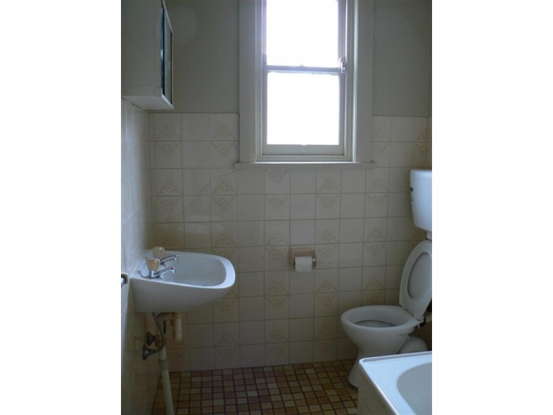 10 Durham Street, Carlton NSW 2218