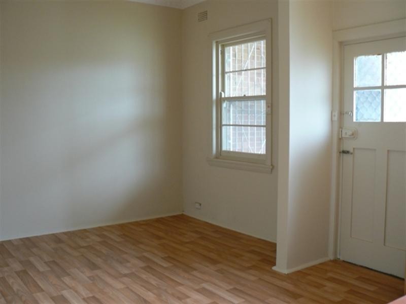 10 Durham Street, Carlton NSW 2218