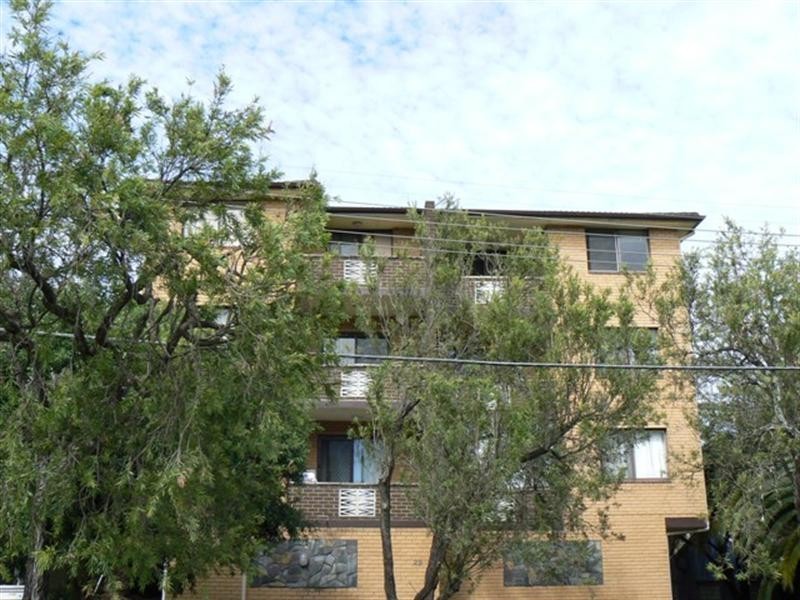 8/27-29 Apsley Street, Penshurst NSW 2222