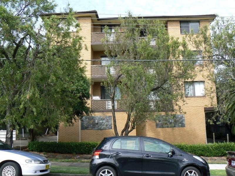 8/27-29 Apsley Street, Penshurst NSW 2222