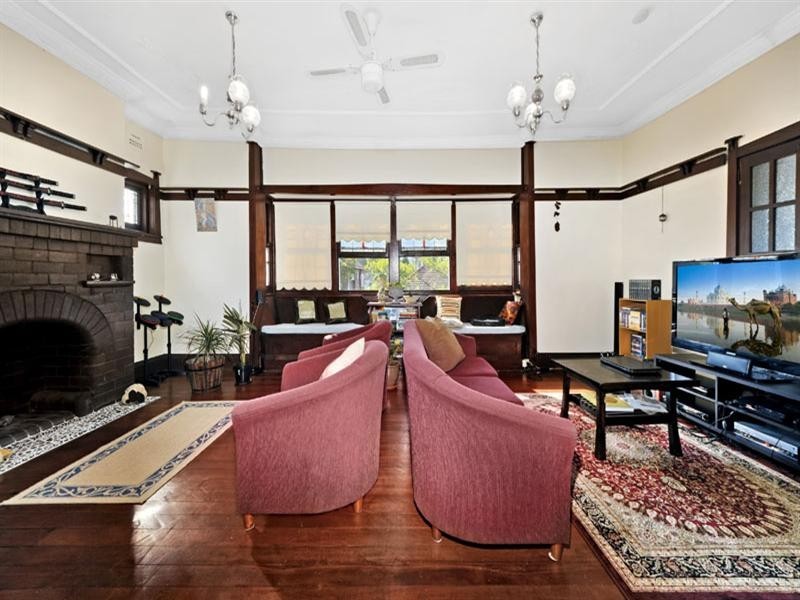 12 Braeside Avenue, Penshurst NSW 2222