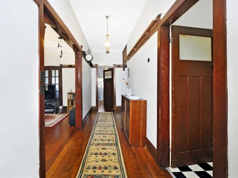 12 Braeside Avenue, Penshurst NSW 2222