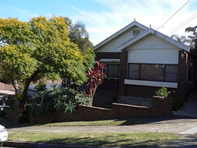 19 Gallipoli Street, Hurstville NSW 2220