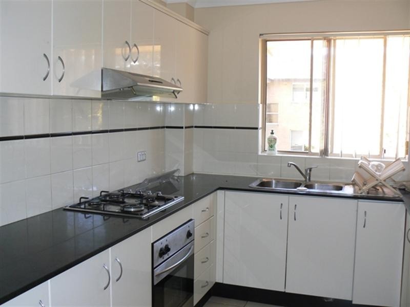 10/58-68 Oxford Street, Mortdale NSW 2223