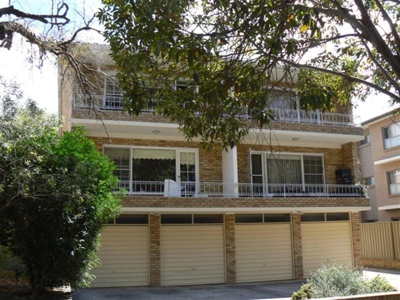 2/9 Kairawa Street, South Hurstville NSW 2221