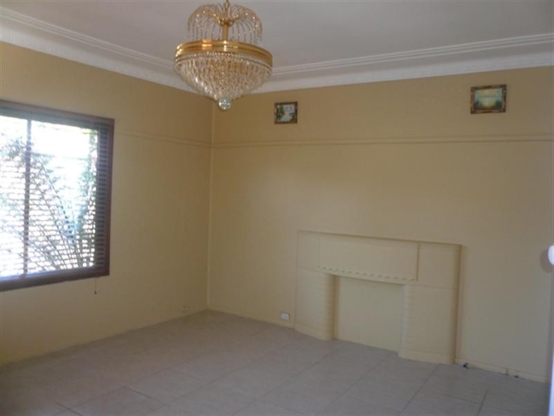 906 King Georges Road, South Hurstville NSW 2221