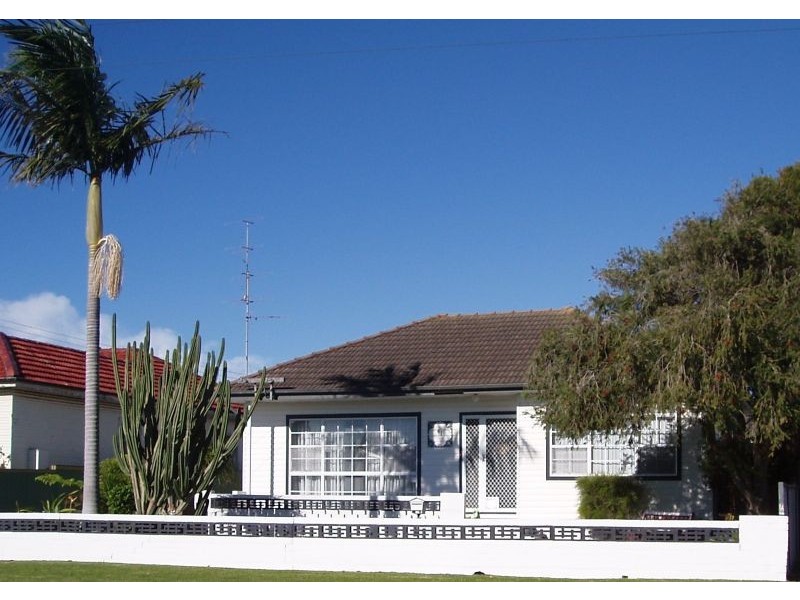 41 Veronica Street, Warilla NSW 2528