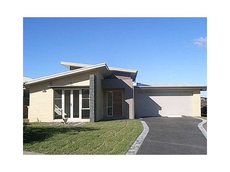 4 Atchison Street, Flinders NSW 2529