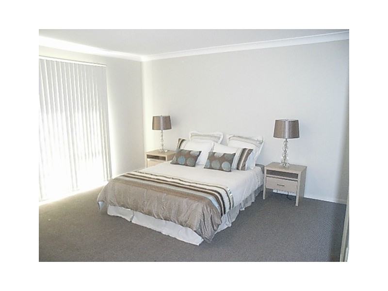 4 Atchison Street, Flinders NSW 2529