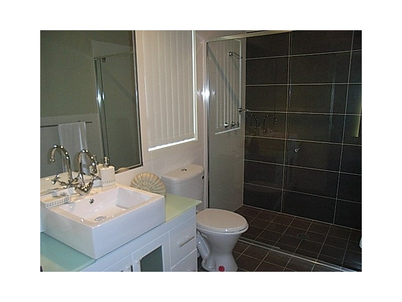 4 Atchison Street, Flinders NSW 2529