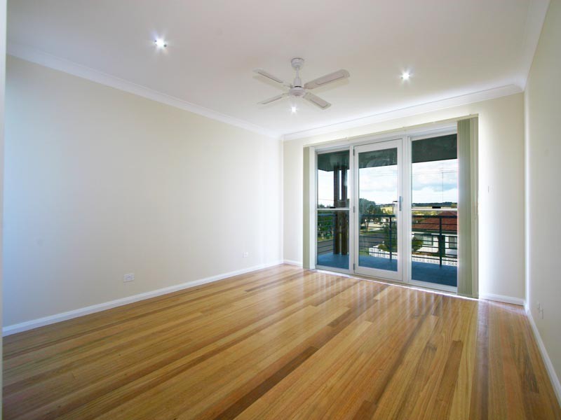 74 Darley Street, Shellharbour NSW 2529