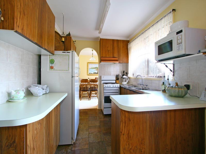 9 Blue Gum Place, Barrack Heights NSW 2528