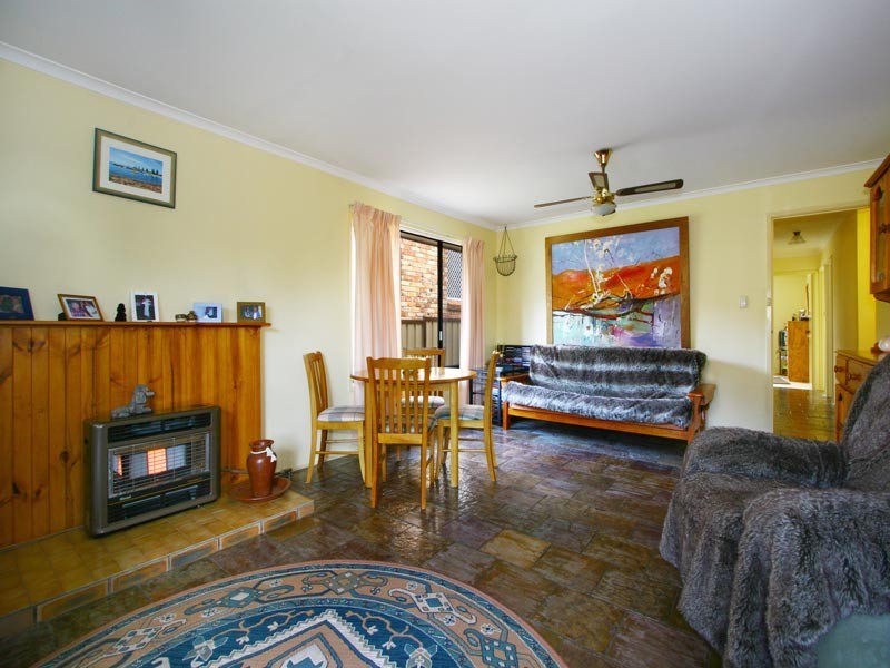 9 Blue Gum Place, Barrack Heights NSW 2528
