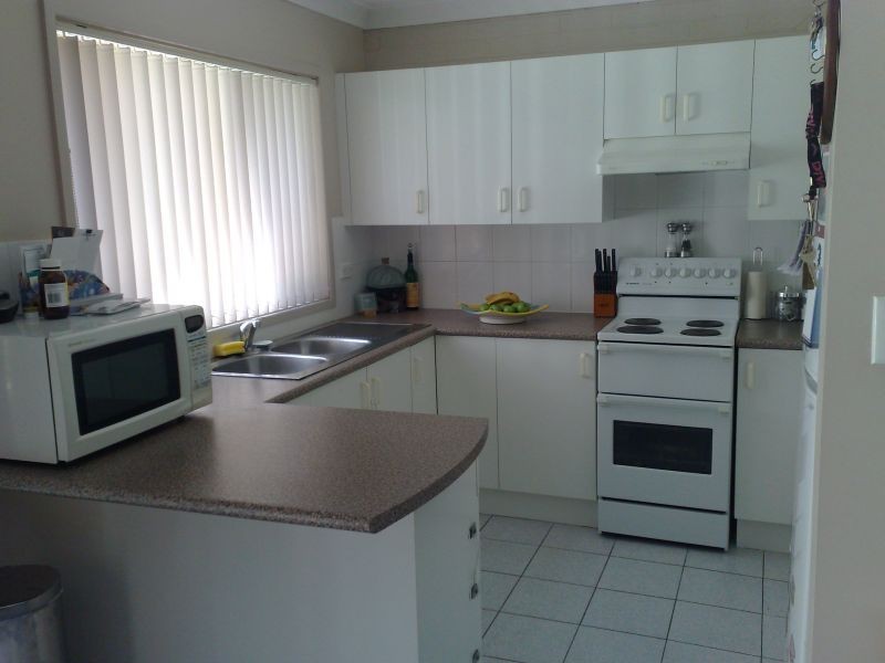 1/4 Tilba Place, Flinders NSW 2529