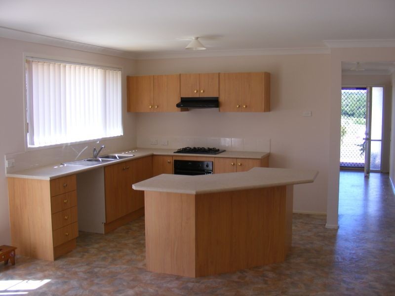 26 Southern Cross Boulevard, Shell Cove NSW 2529