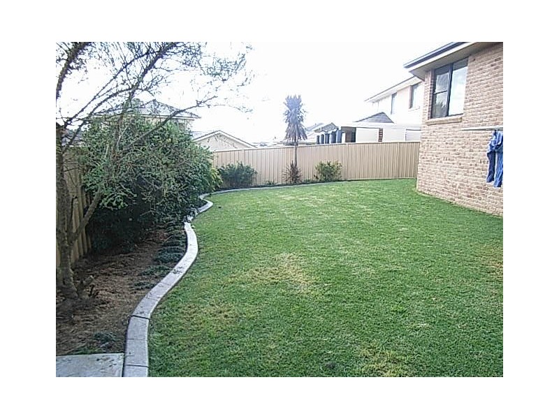 10 Jindabyne Road, Flinders NSW 2529