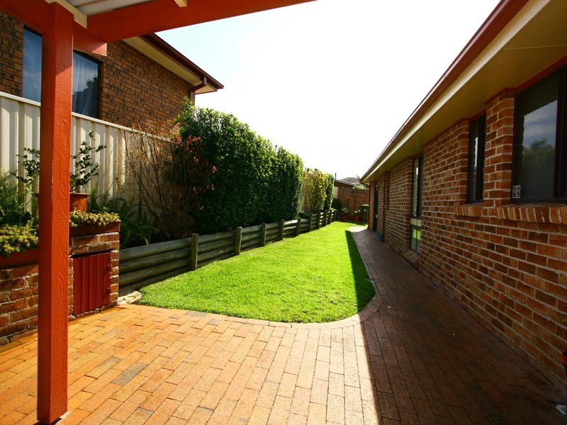 7 Bluegum Place, Barrack Heights NSW 2528