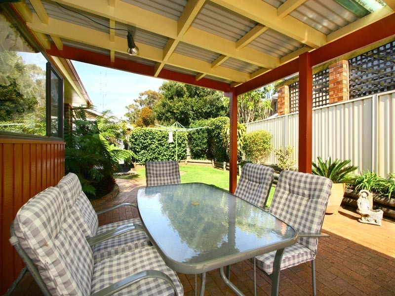 7 Bluegum Place, Barrack Heights NSW 2528