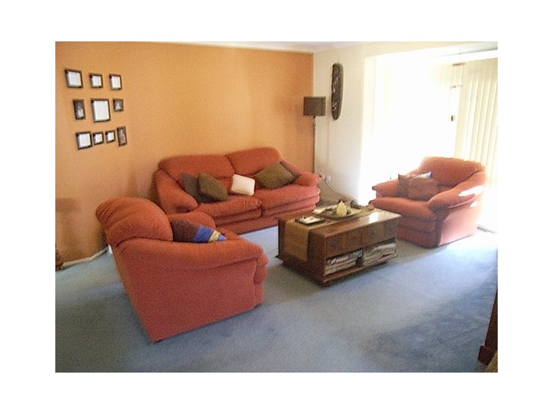 6 Molineaux Crescent, Shell Cove NSW 2529