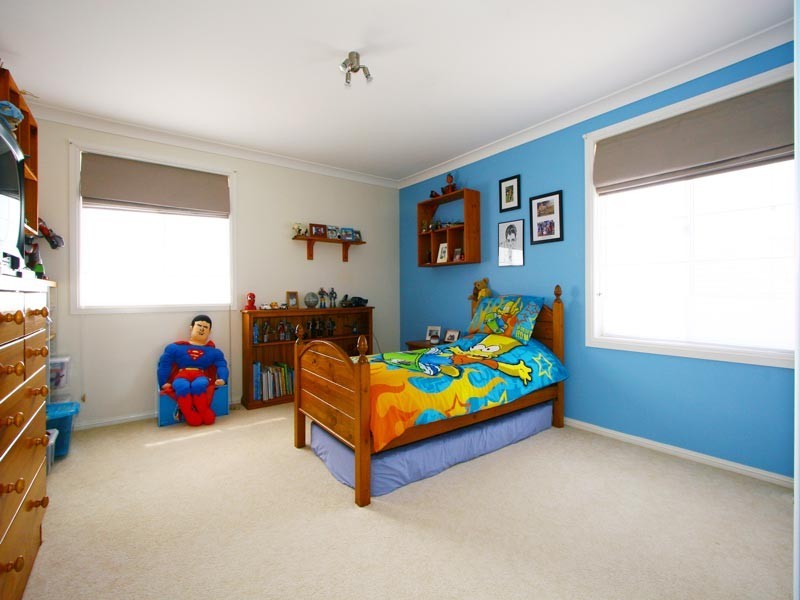 15 Eastern Avenue, Shellharbour NSW 2529