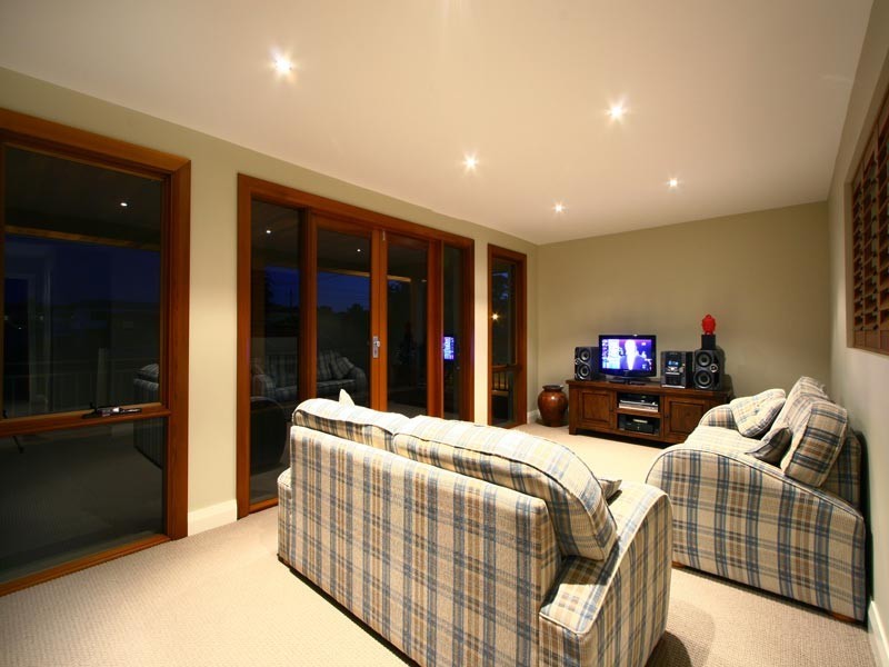 26 Towns Street, Shellharbour NSW 2529