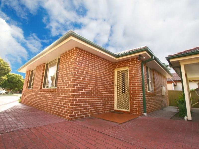 1/6 Park Road, Lake Illawarra NSW 2528