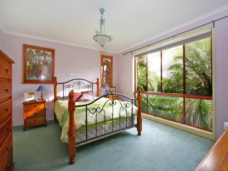 15 Boollwarroo Parade, Shellharbour NSW 2529
