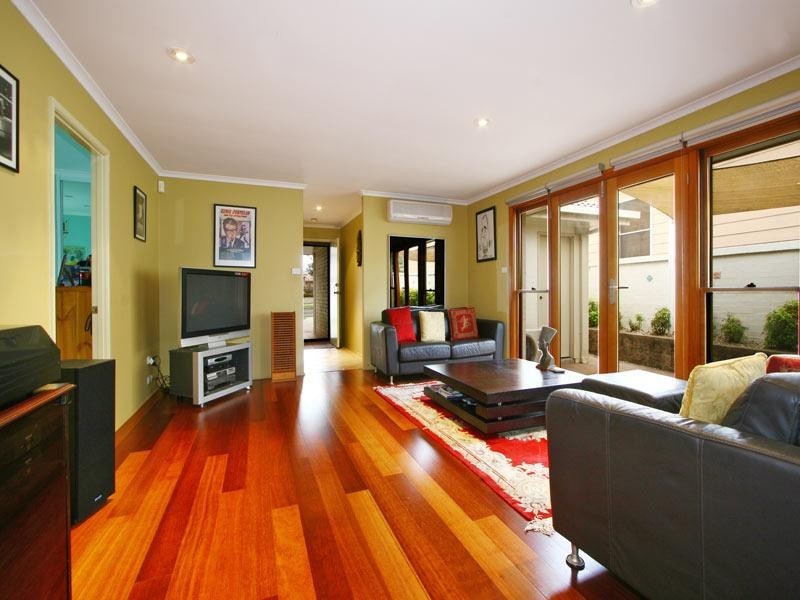 15 Boollwarroo Parade, Shellharbour NSW 2529