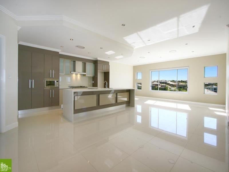 6 Stradbroke Avenue, Shell Cove NSW 2529