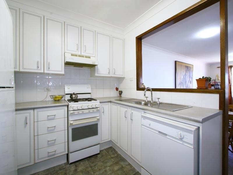 66 Cuthbert Drive, Mount Warrigal NSW 2528