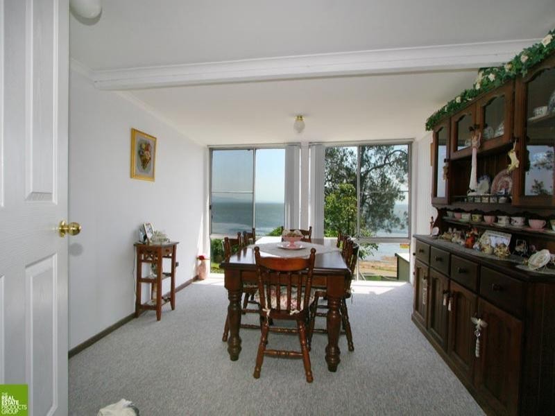 75 The Esplanade, Oak Flats NSW 2529