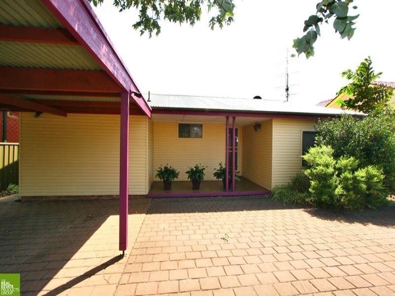 75 The Esplanade, Oak Flats NSW 2529