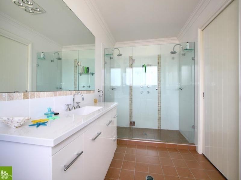 129 Osborne Parade, Warilla NSW 2528