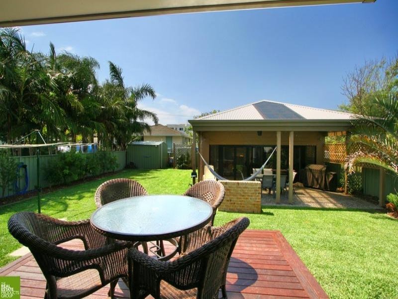 129 Osborne Parade, Warilla NSW 2528