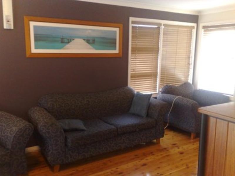 20 Fisher Street, Oak Flats NSW 2529