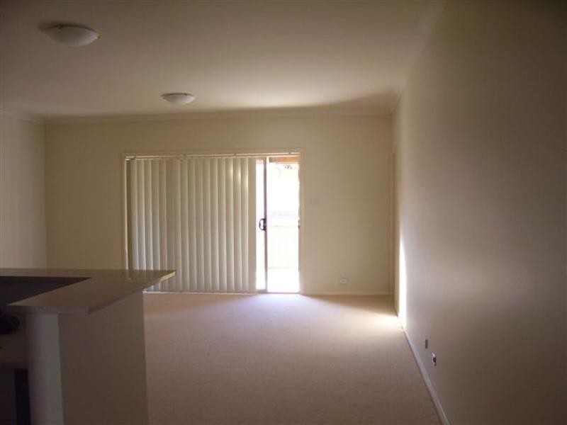 11/108 Osborne Parade, Warilla NSW 2528