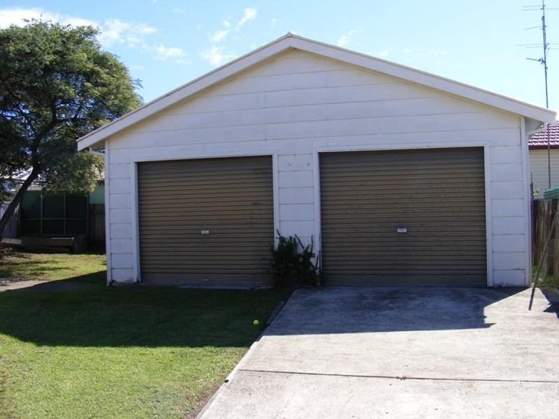 4 Carinmoney Avenue, Warilla NSW 2528