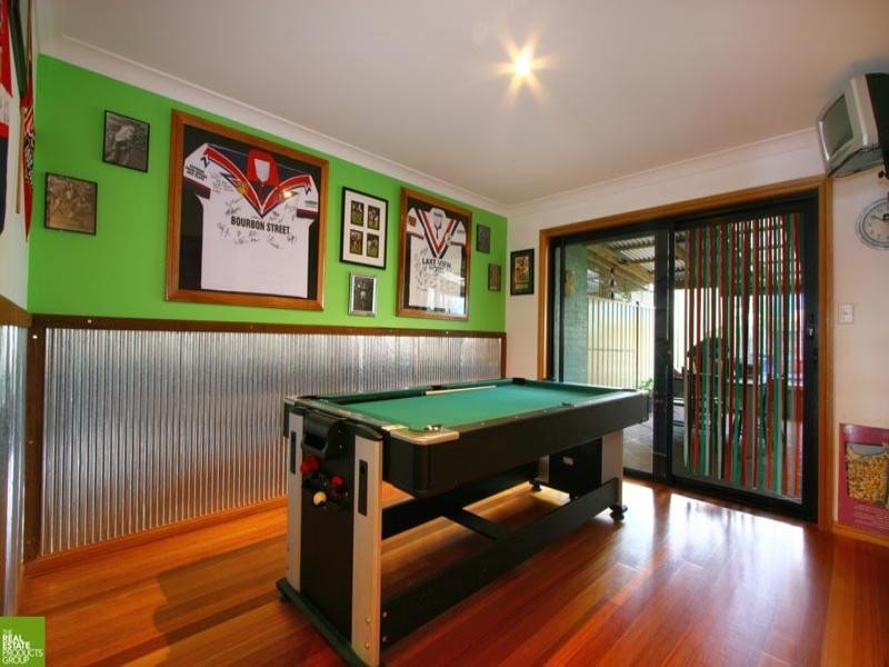 1/8 Cowal Court, Flinders NSW 2529
