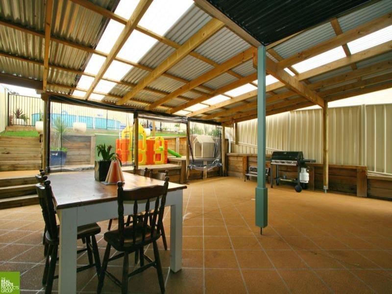 1/8 Cowal Court, Flinders NSW 2529